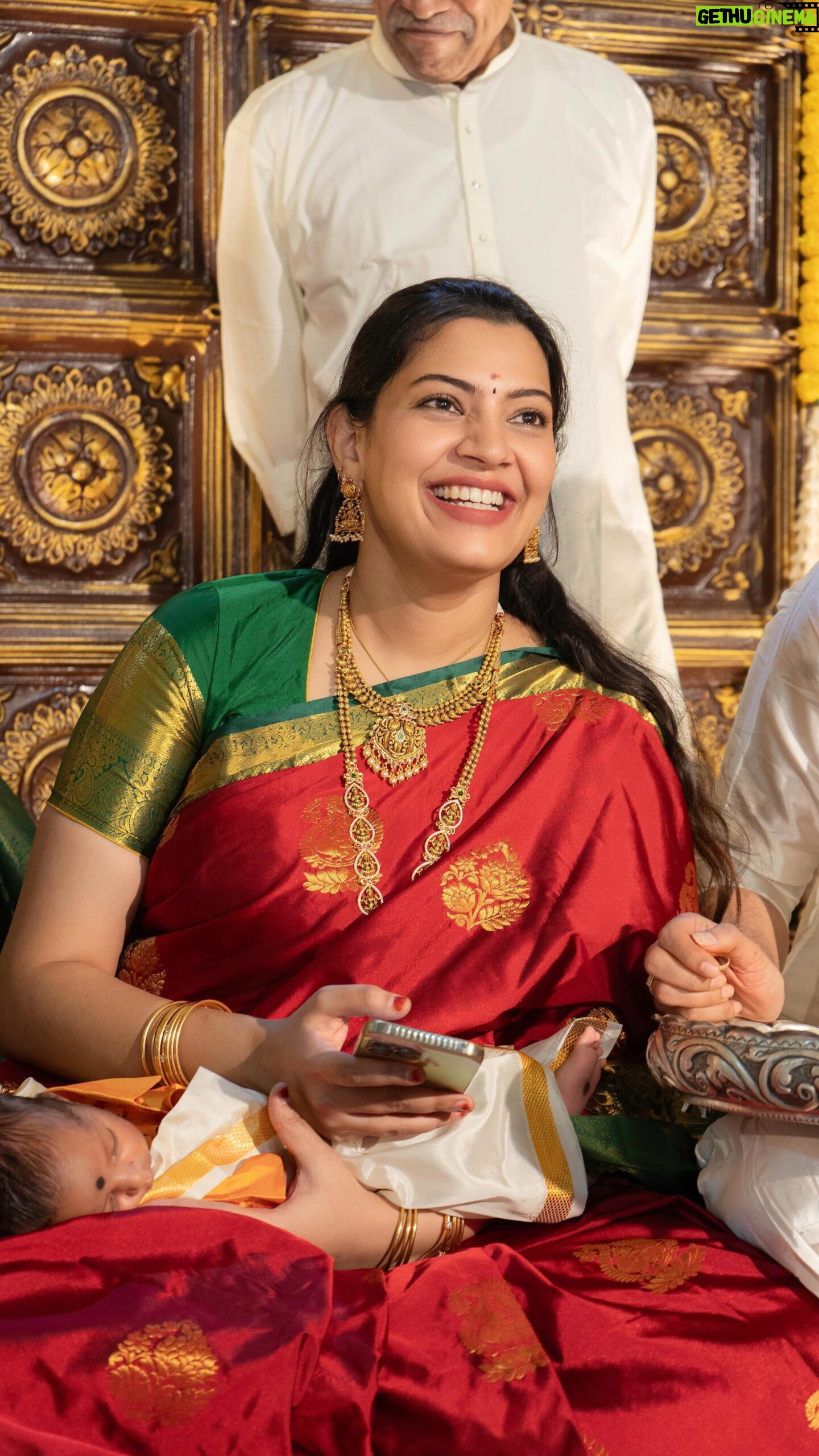 Geetha Madhuri - 35.5K Likes - ‘Dhruvadheer Tharak’ Naamakaranam
Photography @guntiartstudio
Decor @pachathoranamdecors
Asst by @alimineti_saikumar @chanti_1619 @narendra_navuluri @saikrishna.gunti @p_umma_maheshwar_rao Prasanna kumar Venky