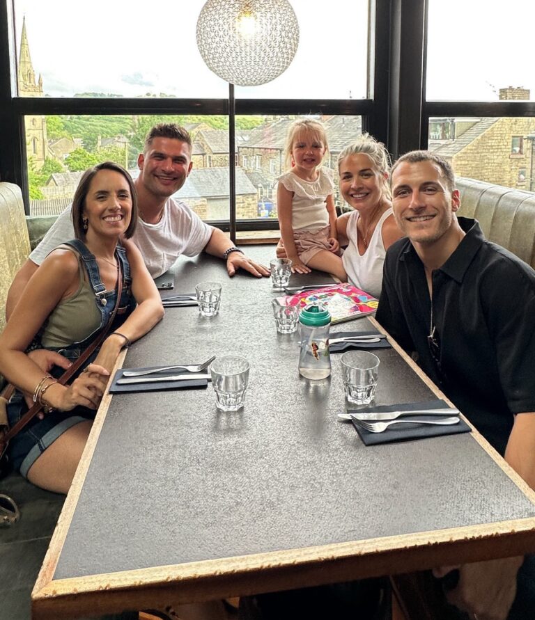 Gemma Atkinson Instagram - The last meet up before the first of two babies arrives 🥹 How lovely that our little ones will all grow up together, and clearly get their dance moves from the best dancer of the group, ME. 🤟🏼😂 @gorka_marquez @jmanrara @aljazskorjanec