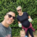 Gemma Atkinson Instagram - Saturday stroll for Fro Yo! 🤟🏼