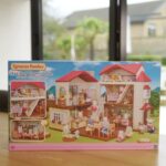 Gemma Atkinson Instagram - #AD From playing with the sylvanian families as a little girl to now, showing them Mia 🥰 A trip down memory Lane for me and a chance for Mia to role play with the The Red Roof Country Home. The Rooms come with 3 lights, that can be turned on and off and a secret trap door that turns into a slide. A lovely family home for all the figures to live in. Check out @sylvanianfamilies_uk for the red roof home and much more 🐰🐰