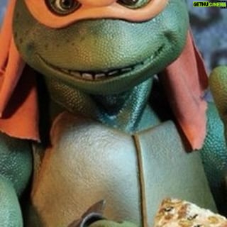 Gemma Atkinson Instagram - Movie night last night! Introduced Mia to the original TMNT π’ She loved it! ππΌ I told Gorka I wonβt rest until heβs performed this routine on movie week at some point! Also, why is michelangelo so attractive even though heβs a friggin Turtle? ππ€¦πΌββοΈπ