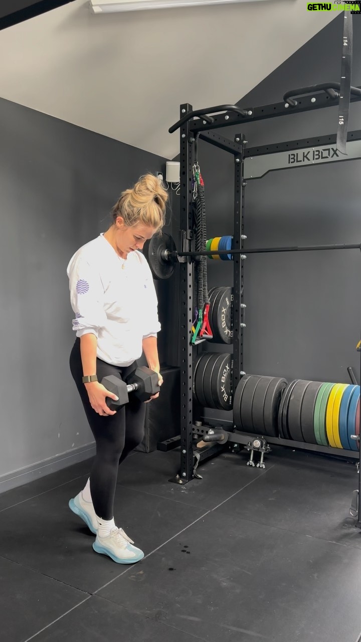 Gemma Atkinson Instagram - From todays stories and obviously with the cheesy soundtrack 😂 Forget the new stuff, my training tracks will forever be Rocky 4 🙌🏼 The plan today was cardio only, but after watching Sly on Netflix last night I woke up feeling like I wanted to do more. I felt inspired so I took advantage of the hour before Gorka left for London and did a Glute session. Well I say I, Gorka wrote it for me. He did my program for me in lockdown and I loved it. I’m still nowhere near lifting what I was pre Thiago. I’ve still a lot to do strength wise but I’ll get there. To be honest it just feels Great to be moving as 15 weeks ago I couldn’t see myself where I am today. It’s crazy where our heads go after a baby. I remember hobbling out of bed holding my stomach as it was so painful to sit up naturally. Having a Cushion near me to squeeze onto my scar if I was coughing or sneezing. And having to ask Gorka or my mum to open the freezer because it hurt my scar when I pulled the door 🤦🏼♀️ I know they’ll be some recent C section mums reading this feeling how I felt. Even having a baby without a section I know it’s painful after in other ways (my sister had to sit on a special Cushion after delivering her babies) ouch! Either way, I hope this video inspires you a little, and reminds you that your current situation isn’t your final destination! Keep going!