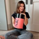 Genevieve Padalecki Instagram - Makeup without compromise. Love me some @saiebeauty