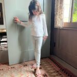 Genevieve Padalecki Instagram - My sister from many lifetimes @mariahdelamer has the most fantastic out of this world shoe company… Odette agrees. Go check out @astara - shoes made with crystals and grounding technology that resonates at 7.83hz (🌎 frequency) keeping you connected to mama earth. My inner hippy is geeking over here. AND they’re having a 30% off sitewide sale 🌎🫶
