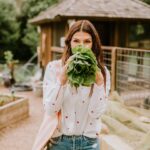 Genevieve Padalecki Instagram - Garden update… I found some keepers. 🥕🤣 Head over to @towwn to see what’s in season and check out my story today for some organic gardening tips 🌱