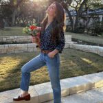 Genevieve Padalecki Instagram - Bonjour, Austin! Exciting news – @sezane is bringing a touch of Paris to our city with a pop-up shop! Their spring collection just launched, and I’m already daydreaming of sunshine and sipping on a French 75. Care to help me pick out my look for date night? Tell me your favorite 👇! 🌼🪻 #sezanepartner