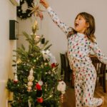 Genevieve Padalecki Instagram - Christmas eve mood 🌟