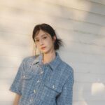 Genie Chen Instagram - 4:30 PM. 夕陽光暈恰到好處 @sandroparis