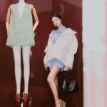 Genie Chen Instagram - ⠀⠀⠀⠀⠀⠀⠀⠀⠀⠀⠀⠀ Gucci Ancora的春夏女裝系列 是樂趣、熱情、藝術與生活結合成的詩意畫面 現在在台南美術館能看到《Gucci Ancora 時尚藝術展演》了 以手繪藝術牆作為開端，把米蘭的義式美感與台南歷史做結合，帶來一場驚艷的時尚特展 - •地點: 臺南市美術館一館(臺南市中西區南門路37號) •日期: 4/20(六)〜6/30(日)(週一休館) •時間: 10:00-18:00(最後入場時間為17:30) @gucci #GucciAncora #GucciArtwall