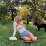 Georgia Hassarati Instagram - if I get reincarnated pls let me come back as a squirrel that lives in Central Park because it’s the happiest place on earth 🐿️