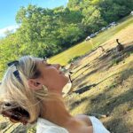Georgia Hassarati Instagram - if I get reincarnated pls let me come back as a squirrel that lives in Central Park because it’s the happiest place on earth 🐿️
