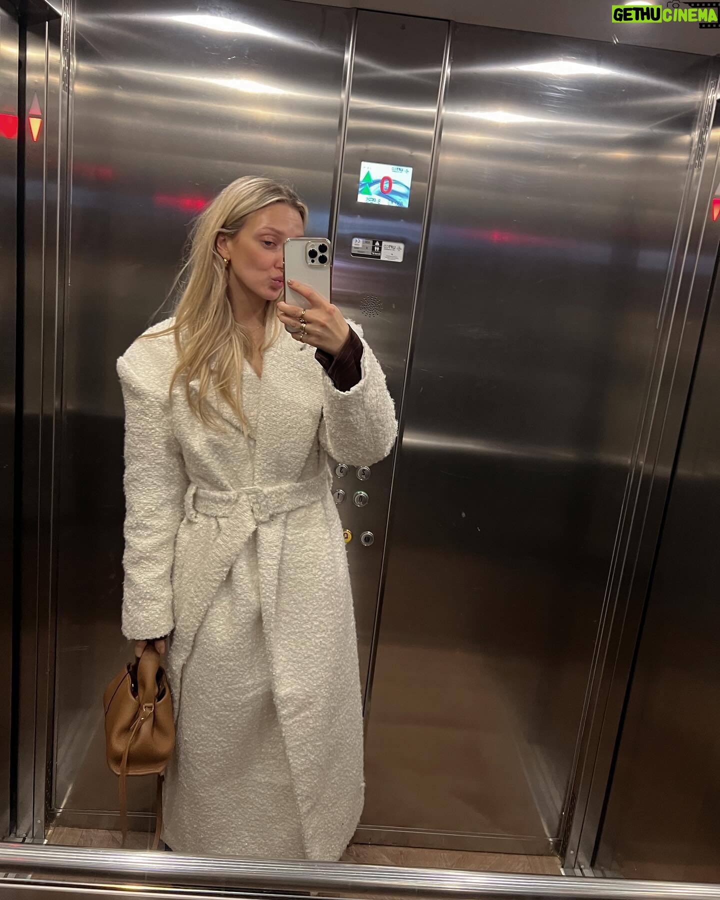 Georgia Hirst Instagram - A few pictures from a busy year. Some ups and downs- but very happy. 2024 I already like youuuu