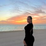 Georgina Rodríguez Instagram - 🌅🧡🌴👩‍👧‍👦