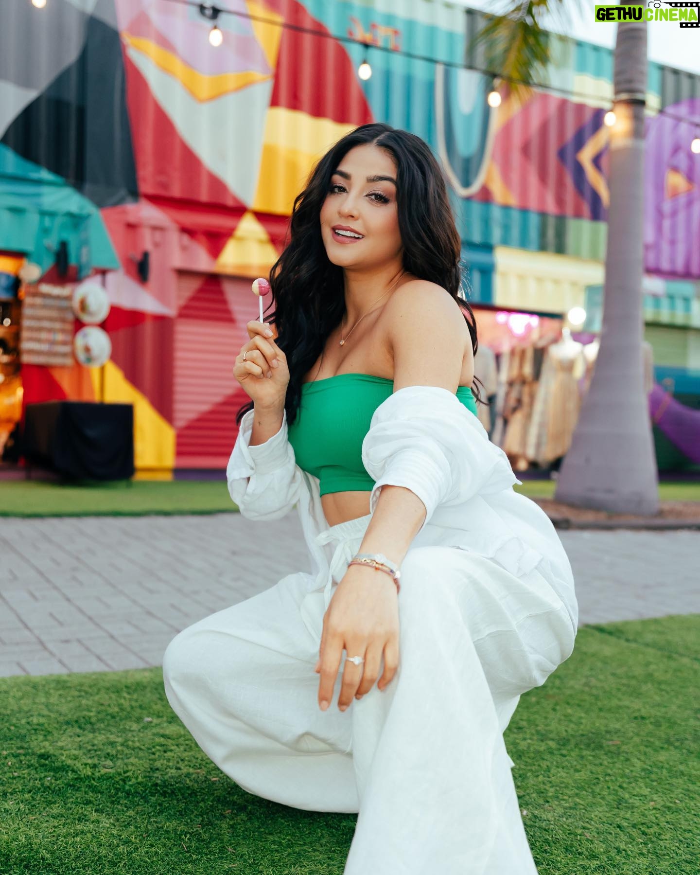 Geraldine Galvan Instagram - ✨No importa lo lento que vayas, mientras no pares ✨