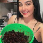 Geraldine Galvan Instagram – 🌺Agua de jamaica y snack de jamaica con chilito deli😋 🌺