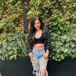 Geraldine Galvan Instagram - Sin lluvia …no hay flores 🌹