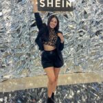 Geraldine Galvan Instagram – Que lo que traes puesto, combine siempre con tu sonrisa 🙇🏻‍♀️💗 
•
•
•
La POP UP Store de Shein ya llegó a CDMX del 25 al 27 de noviembre en Patio Santa Fé 🤩 

Yo ame las nuevas colecciones… es una gran opción para lucir increíble y regalar algo muy cool ! 

#meetSHEIN 
#SHEINMXTOUR
@shein_mex
