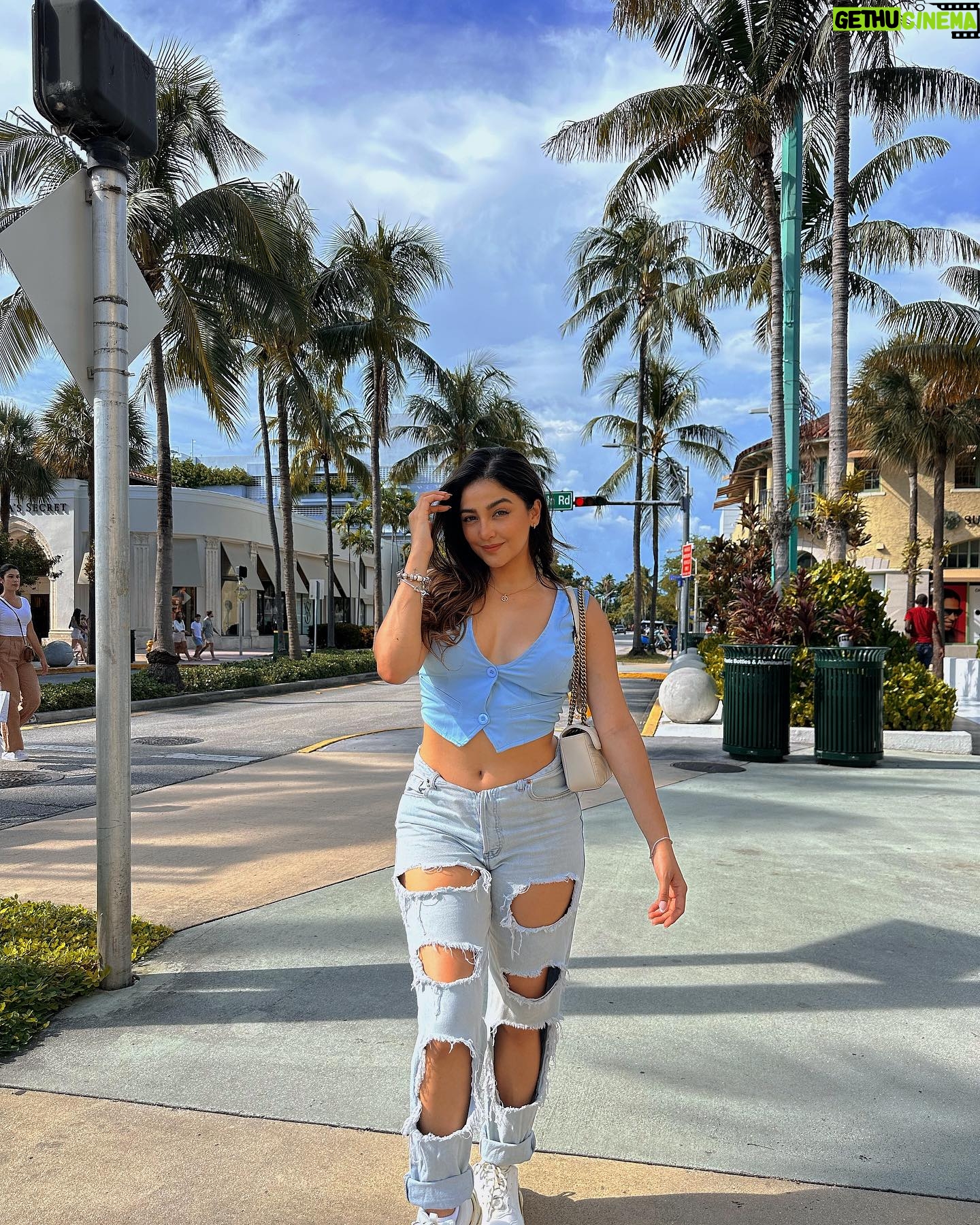 Geraldine Galvan - 76.8K Likes - ✨Miami vibes ✨
1,2,3 o 4 ??