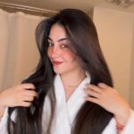 Geraldine Galvan Instagram – 💁🏻‍♀️Hair care routine con @evaavobeauty