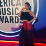 Geraldine Galvan Instagram – Conduciendo la alfombra de los Latin American Music Awards 
#latinamas