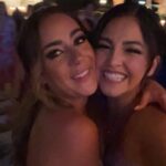 Geraldine Galvan Instagram – Foto dump 🤍Wedding Time 🤍.

1-un fin de semana increíble celebrando el amor de 2 personas que se aman, que amamos y nos encanta verlos juntos festejando tanto amor.
2-si! Somos LAS MARYS de AmyLa Niña de la mochila azul y seguimos siendo hermanas . 
3- fui testigo no solo de su amor si no que firme como testigo oficial !! 🥳.
4- gane un hermanito que amamos con el alma @jorgeluis.hc07 . 
5- a @nicoledurazo se le olvidó decirme que era testigo y me dijo que era sorpresa ☺️. 
6- no puedo creer que no no tomamos una foto decente con los novios ☹️.