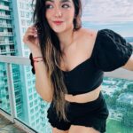 Geraldine Galvan Instagram – Un como de sol ☀️