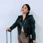 Geraldine Galvan Instagram - Viajar es la mejor manera de perderse y encontrarse al mismo tiempo ⏱🖤