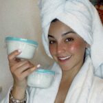 Geraldine Galvan Instagram - ✨🧖🏽‍♀️Mascarilla de arroz 🍚✨ Nos va a ayudar a aclarar y suavizar la piel. La podemos utilizar como mascarilla en el pelo 💇🏻‍♀️y lo deja súper sedoso 🧖🏽‍♀️💕 ✨INGREDIENTES ✨ 1 taza de arroz 🍚 (Estos ingredientes son opcionales ) Aceite de 🥥 coco Vitamina E Aceite de romero 🌱 Aceite de menta 🍵 Aceite de geranio 🌼 Aceite de limón 🍋