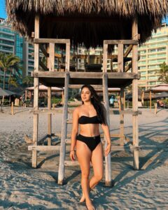 Geraldine Galvan Instagram - Vitamin SEA 🌊☀️🏖️
