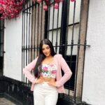Geraldine Galvan Instagram – Mitad de semana 💗💕