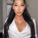 Gia Gunn Instagram - I slayed this smoky liner 💨 Product breakdown: Concealer - @tartecosmetics Eyeshadow/brow soap/mascara/powder contour/setting spray - @beautycreations.cosmetics Blush/primer - @onesize Cream contour/black shadow - @patricktabeauty Setting powder - @sigmabeauty Lashes - @lybrelashes Hair - @got2busa