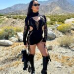 Gia Gunn Instagram - 3rd and final look…ready to go home and take a bath🥹 are we sliving for this punk anime moment?! whole outfit from @dollskill 🖤
