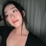Gia Kim Instagram – I put myself through all the toxic diet trends all throughout my 20s. It left long-term repercussions that completely ruined my healthy natural relationship with food, which was only meant to bring joy. It’s been 3 years since I recognized my disordered eating habits. I am still recovering. I still occasionally (but a lot less) struggle through body image issues. I’d get into obsessive thoughts about food & weight & what I ate / what I should eat, etc.. In the past the default reaction would be to force myself into action sprouting from thoughts of self-deficiency and negative self-image. But now I keep reminding myself of one of my favorite quotes – we can’t shame ourselves into change, only love ourselves into evolution. And it’s been a game changer in how I look at situations whenever I feel old toxic patterns kicking in. You can’t shame yourself into change, only love yourself into evolution. 🙏🏻❤️
And what a waste of precious fking energy and time I have on Earth to be focusing on all the wrong things!!!!!! 😅😭WE HAVE SO MUCH MORE TO OFFER THAN OUR BODY FAT PERCENTAGE!!!!🤣🤣🤣
January 2024 has been an amazing start to this year already. Can’t wait for the rest of the year!!! 🤩
나 자신을 미워해서 변화시키려는 대신
나 자신을 사랑해서 진화시키자는 마음가짐으로
항상 ❤️ 올해 첫 달 너무너무 좋은 시작!!!! 🥰🥰🥰