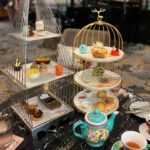 Gia Kim Instagram - Honestly, the highlight of this Singapore trip was being able to give my mum the VIP treatment she truly deserves and I have Intercontinental Singapore to thank for that. They truly did treat us to the best in every way and made us feel so taken care of, from the junior suite to the dining experiences, beautiful afternoon tea, to the club lounge that always served more afternoon tea whenever we felt like it ☺️. Thank you so much staff at @interconsin for making this trip a much more memorable one for me and my mum. It was her first trip since COVID. I hope you know you made this a very special trip for both of us. Thank you 🥹🩷