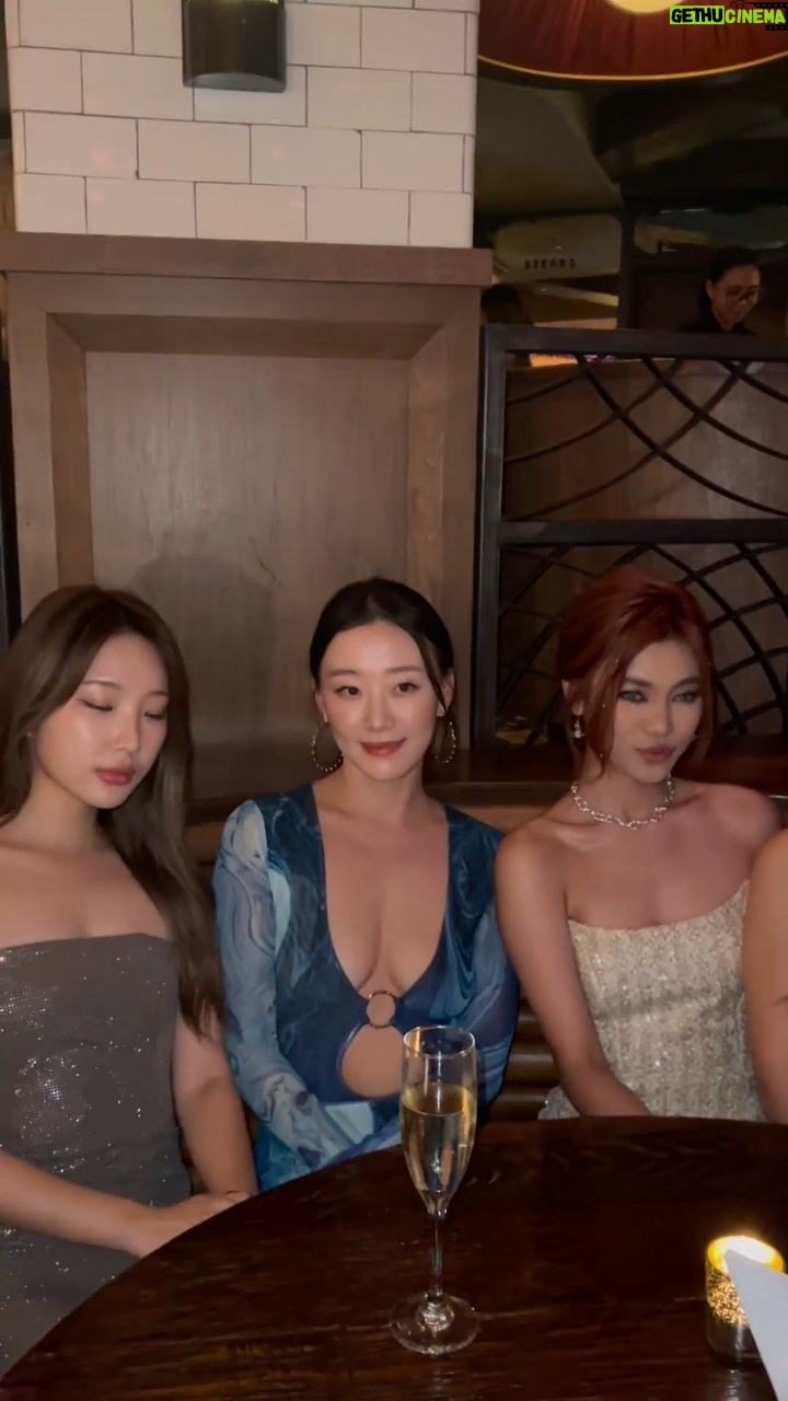 Gia Kim Instagram - Unforgettable trip with @revolve 💙 with beautiful sisters around the world ✨#revolvearoundtheworld