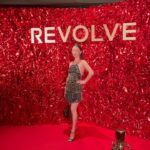Gia Kim Instagram - Love to see women shine ✨ @revolve 🌸 @itsnbd @aliceandolivia #revolvearoundtheworld