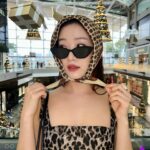 Gia Kim Instagram - Happy end of year ❤️🤍 There’s a lot of darkness in this world, but just know that’s more of a reason to shine your light brighter so you can lend a light to those unlit corners. Hope everyone has a moment this time of year to cherish, and express love for everything and everyone that they have. And believe in the power of collective prayer that goes a long way. Thank you and love you all who’s shown up in my life and stayed. Really really love you all and I can’t wait to spend 2024 with y’all 🩷💫 내년도 무사히 무탈하게 건강하게 행복하게 모두가 평온하게 지내게 해주세요 🙏🏻❤️