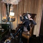 Gia Kim Instagram – 👽👾🛸 stomping and eating my way through the streets of NY ❤️

Pulled stuff out of my closet. The bolero is 10  years old and comes from a no name brand. Fashion week doesn’t have to be about overspending on clothes. Just have fun with what you have in your closet. I promise you there’s combinations you have not tried yet. 

@nylonmag @katespadeny @privatepolicyny
@platformprteam