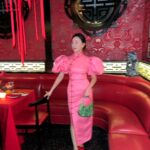Gia Kim Instagram - Happy Lunar New Year 🤍🙏🏻 아직 춥지만 사랑하는 사람들 혹은 자신과 따뜻한 구정 보내세요 ✨ 건강 행복 항상 우선. 恭喜發財 Kung Hei Fat Choi!!! Prioritize happiness and health always!!! Thank you @saulee for this beautiful night 🫶🏻 and dress - I’m obsessed with it. ☺️🫰🏻 Bringing back mems from Hong Kong ✨