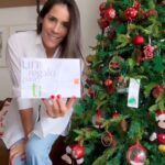 Gianella Neyra Instagram - CONCURSO RELAJANTE 💆🏻🎄FINALIZADO. GANADORA 🏆 Anghella Mariel Nureña Ascencio @anghiitaanuas_2105 Con ustedes, aquí va el tercer sorteo del mes navideño que amoooo😊🎄. Esta vez quiero que se relajen, que descanses y tengan un tiempo para ustedes, por eso me uní a mis amigos de @tomyko_spa para regalarles un PACK DE SPA 💆🏻‍♀️ delicioso 🫶🏼 porque han trabajado todo el año y se lo merecen❤️💚. Para participar solo debes 1️⃣ Seguirme a @tomyko_spa y a mi 😜 como @gianellaneyra_ sino no los hago ganar ji,ji. 2️⃣ Comentar porque quisieras ganar y taggear a 2 amigos ☺️ para que participen también. 🎅🏼Si quieren más posibilidades para ganar este premiazo, comparte este reel en tus historias taggeando a @tomyko_spa @gianellaneyra_ Anunciaré ganador o ganadora el 26 de diciembre al mediodía 🗓️ en este post ☺️