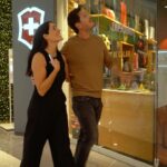 Gianella Neyra Instagram - ¡De paseo por Salaverry encontramos el lugar perfecto para comprar nuestros regalos de navidad! 🎁🎄  Si aún no sabes qué regalar, te contamos que en las tiendas Victorinox y VictorinoxStore.pe encontrarás regalos funcionales, innovadores, hechos en Suiza de la mejor calidad para tus seres queridos o para ti que te lo mereces 😉 #MyVictorinox @victorinoxperu #publicidad