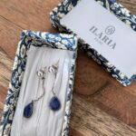 Gianella Neyra Instagram - ÚLTIMO SORTEO DEL 2023 🎁 FINALIZADO ¡Gracias a mis amigos de ILARIA que siempre me acompañan! GANADORAS 🏆 @luisa.llerenasuarez @radhabad 🥳 Esta vez quiero regalarles alguno de estos pares de aretes HERMOSOS para que los luzcan en su día a día o para una ocasión especial 🫶🏼 porque me da la gana y porque se lo merecen 😉. Habrán 2 ganadores 🥳 Para participar solo debes 1️⃣ Seguirme a @ilaria.peru y a mi 😜 como @gianellaneyra_ sino pierden ji,ji. 2️⃣ Comentar porque quisieras ganar y taggear a 1 amiga ☺️ para que participe y listo. ☺️Si quieren más posibilidades para ganar alguno de estos premios increíbles, comparte este post en tus historias taggeando a @ilaria.peru y a mi. Anunciaré ganador o ganadora el 2 de enero al final del día🗓️ en este post.