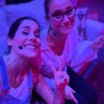 Gianella Neyra Instagram - ¡Madres, el musical llegó a Miami 🇺🇸! Más que felices con esta hermosa experiencia 💖 y con el corazón lleno de ver reír, divertirse y hacer catarsis de mamás, juntas😜. ¡Gracias al público extraordinario que nos acompañó en las 2 funciones, nos encantó verlos! @rossana.fm @villaloboserika @alexandragrana @preludioac