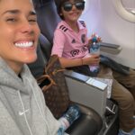 Gianella Neyra Instagram - Primer viaje 🧳 de trabajo en el que me acompaña mi hijo más chiquito 💖. Qué lindo compartir lo que tanto amas con tus hijos, que te vean trabajando, disfrutando de tu trabajo y compartiendo con ellos entre momentos, súper activa y apasionada recontra feliz haciendo lo que uno ama tanto. No hay mejor cosa que les puedas enseñar creo yo, que te vean feliz trabajando 😌. ¡Increíble experiencia y que hermoso poder compartir con el! P.d El último vídeo es mi favorito 💖💖💖💖