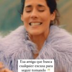 Gianella Neyra Instagram - Todos tenemos esa amiga que busca cualquier excusa para seguir tomando ji, ji. ¿No? Soltera, casada, viuda, divorciada en todos los cines 🎞️🍿