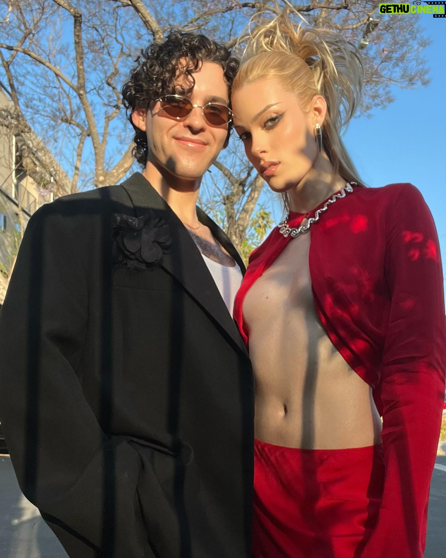 Gigi Goode Instagram - Feeling the love at the @lalgbtcenter gala Wearing @acnestudios ❣️