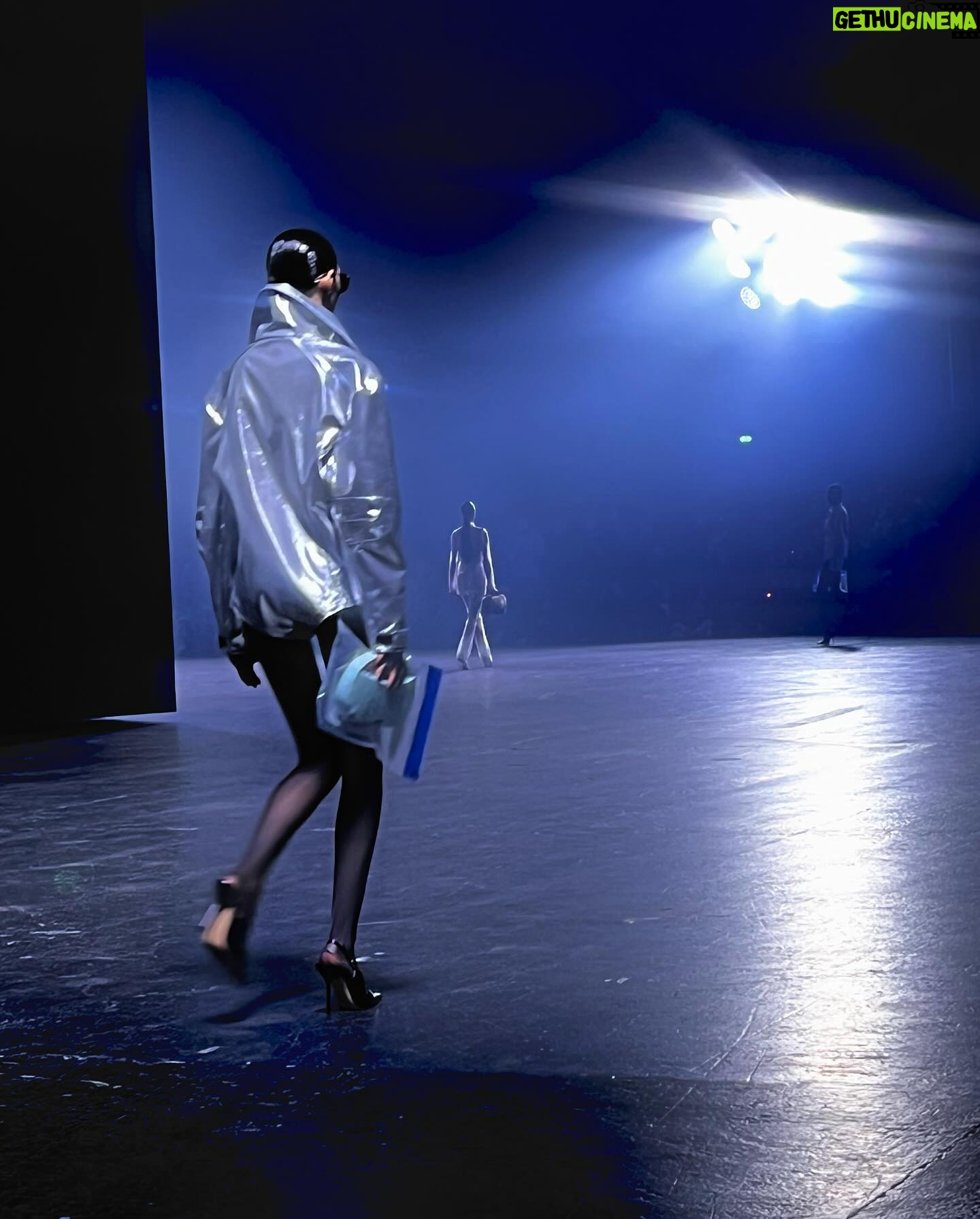 Gigi Goode Instagram - Crash landed at @coperni 🛸 Thank you @sebastienmeyer @arnaud_vaillant for having me at this spectacular show. It’s one I’ll never forget 🖤 📷 @bfa @pierrickrocher