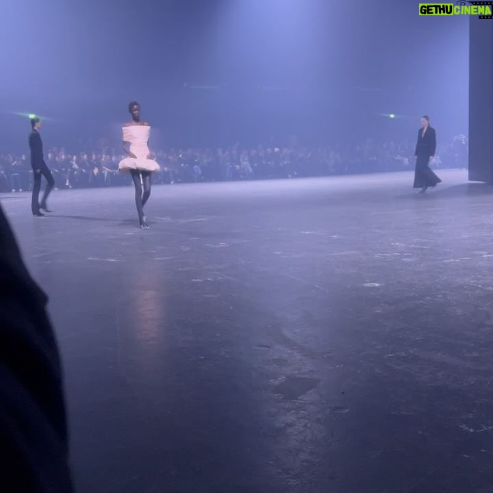 Gigi Goode Instagram - Crash landed at @coperni 🛸 Thank you @sebastienmeyer @arnaud_vaillant for having me at this spectacular show. It’s one I’ll never forget 🖤 📷 @bfa @pierrickrocher
