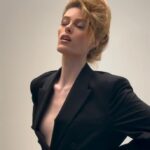 Gigi Goode Instagram - @pablocostanzo knows his way around a camera 📷 Makeup @luigichamorro Hair @thegigigoode Asst @antoniojosecuadra