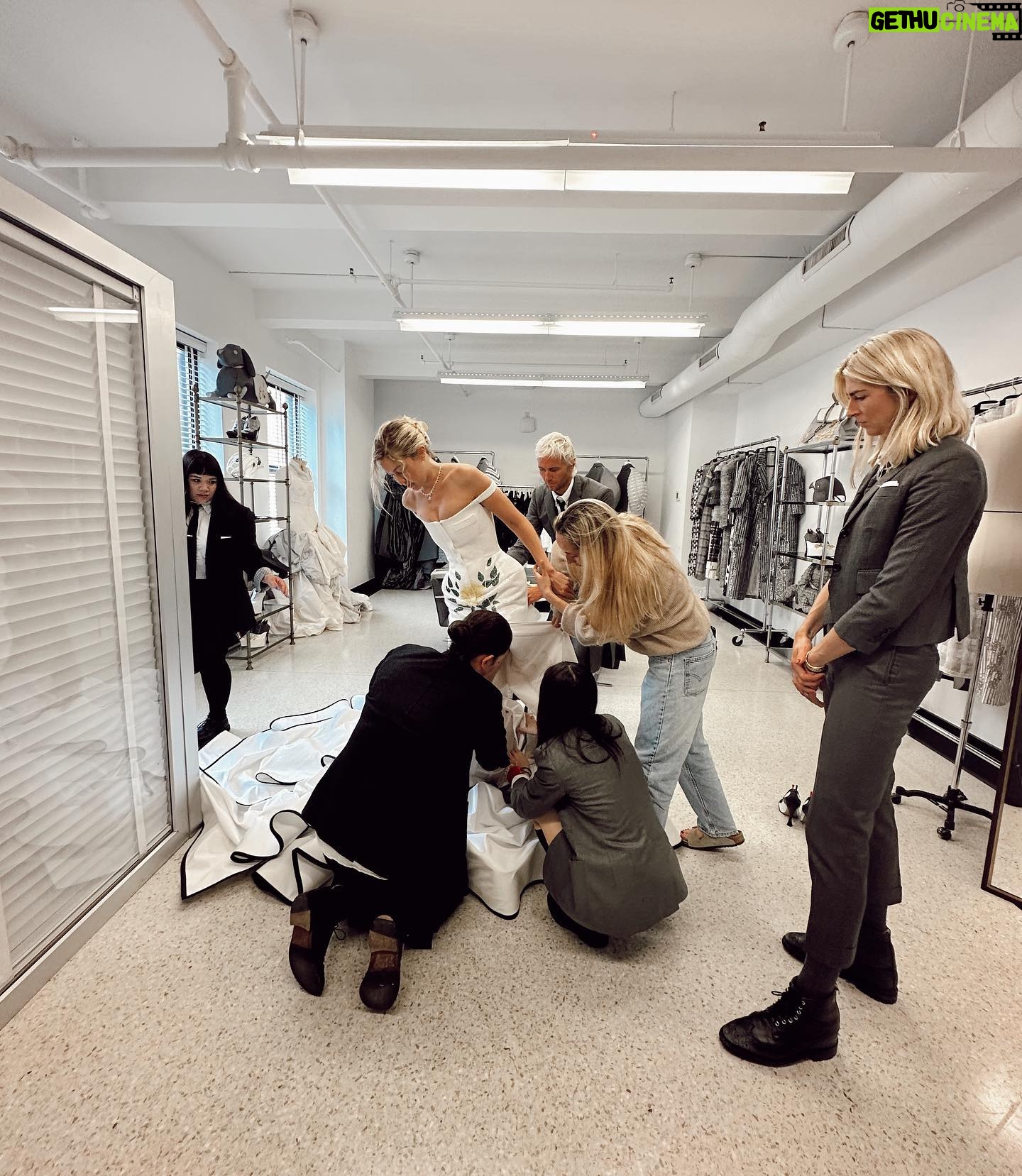 Gigi Hadid Instagram - ✨final fit✨✨ in the world of @thombrowne 📠
